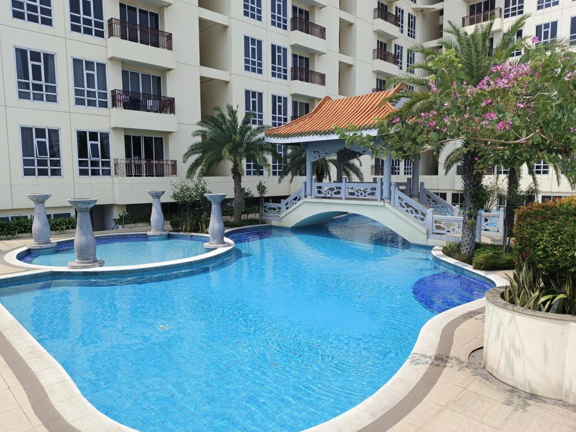 2Br Lucky Tower Residence Jakarta Old Town Top Floor Condo Ngoại thất bức ảnh