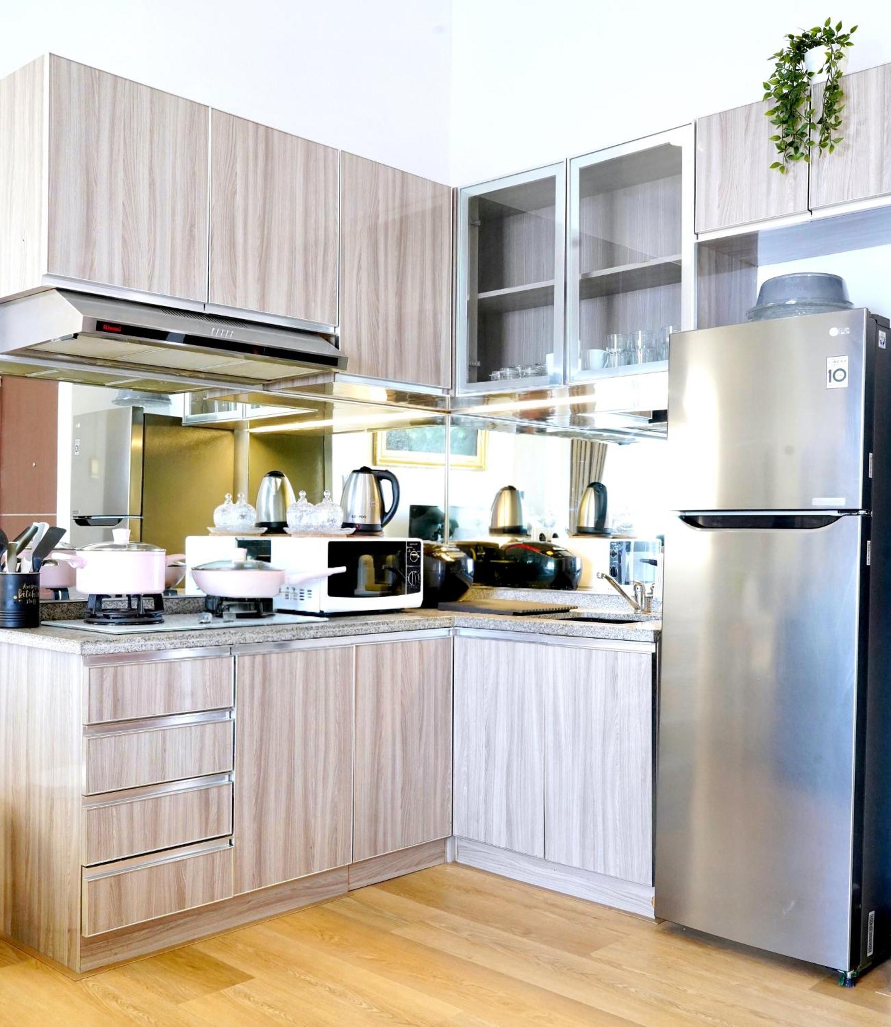 2Br Lucky Tower Residence Jakarta Old Town Top Floor Condo Ngoại thất bức ảnh